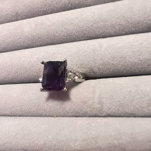 NEW Amethyst CZ Silver Tone Cocktail Ring - Picture 2 of 4